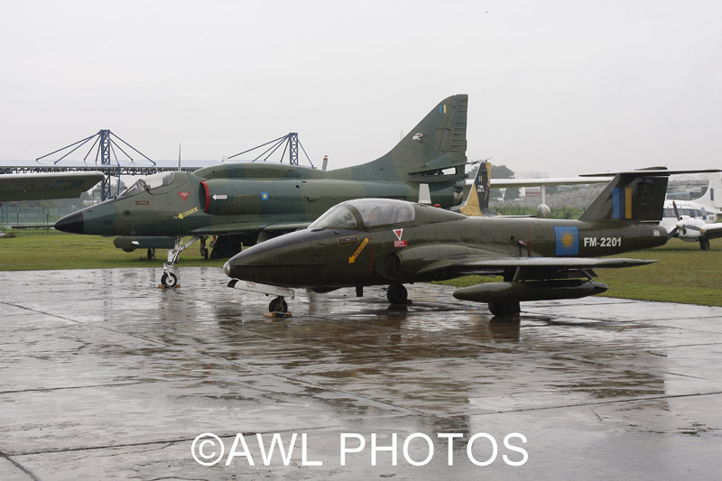 FM-2201 Canadair CL-14G-5 Tebuan