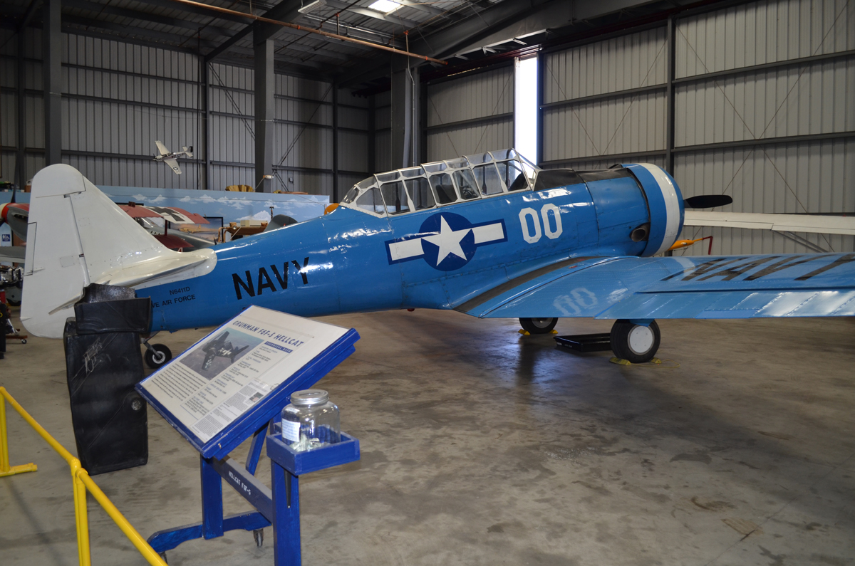 N6411D/00 North American SNJ-4 Texan