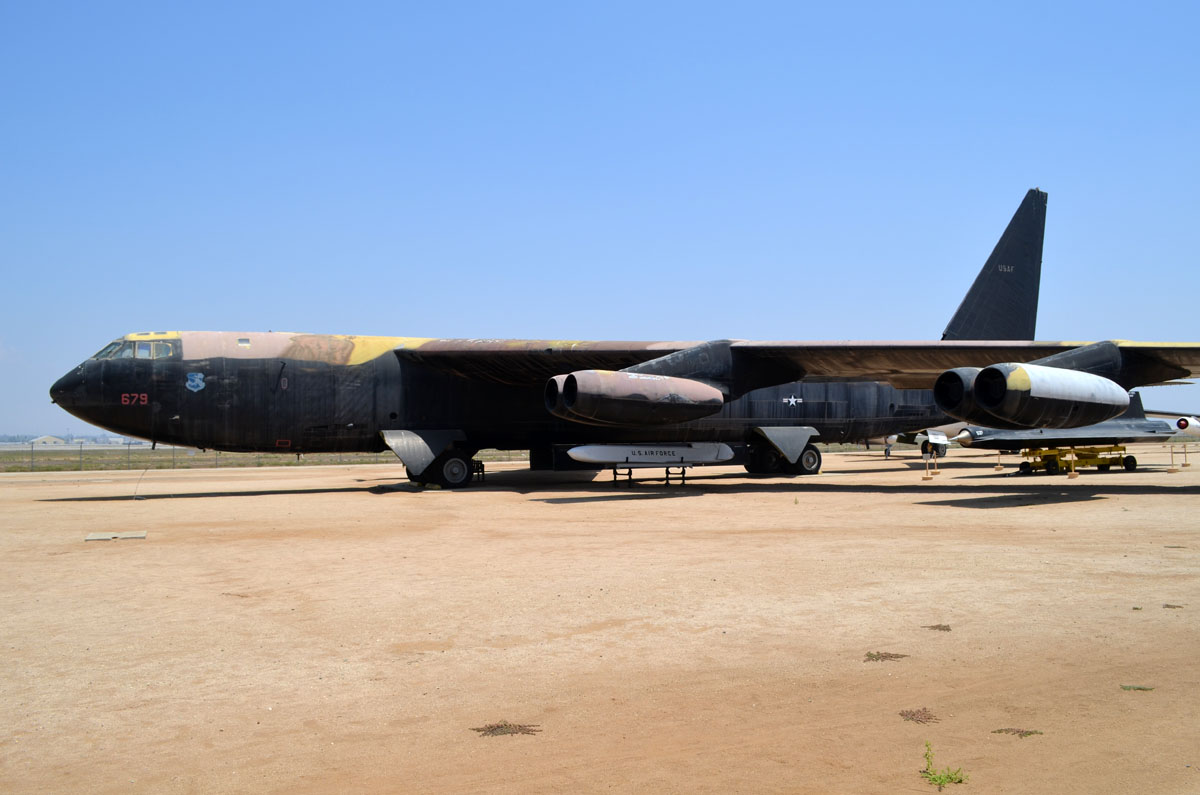 55-0679 Boeing B-52D Stratofortress