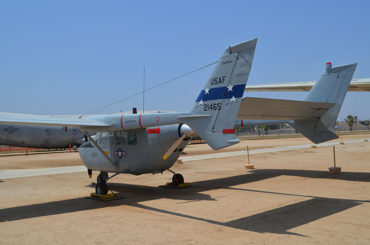 67-21465 Cessna O-2B Super Skymaster
