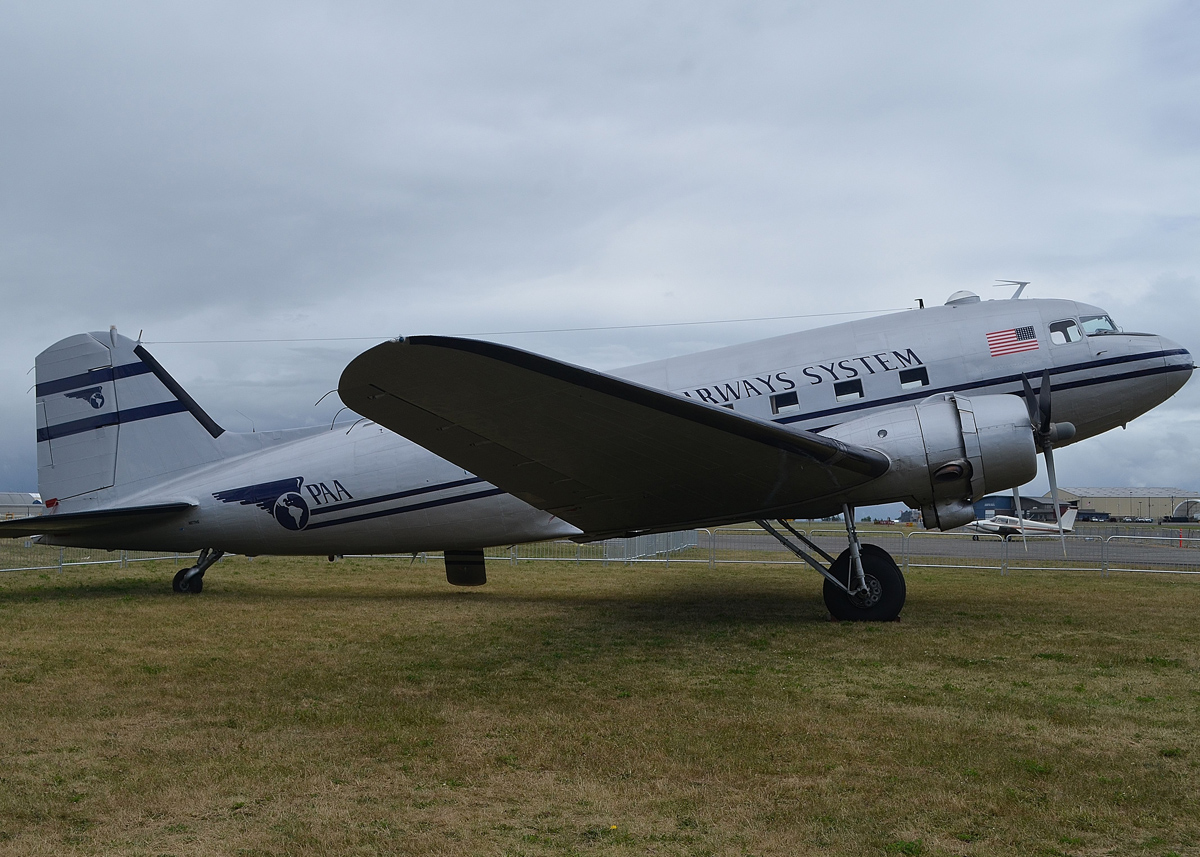 Douglas DC-3C Skytrain N877MG PAA - Pan American Airways System