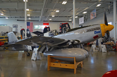 North American P-51B Mustang NX5087F/42-10638/E9-R